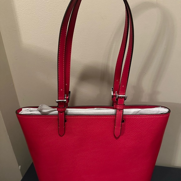 Michael Kors Vibrant Red Tote Bag - Picture 2 of 3